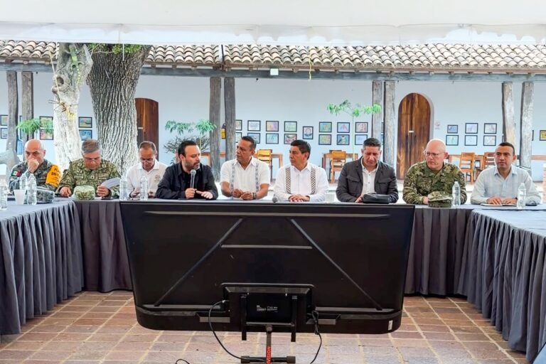 Jara garantiza seguridad y paz en Juchitán