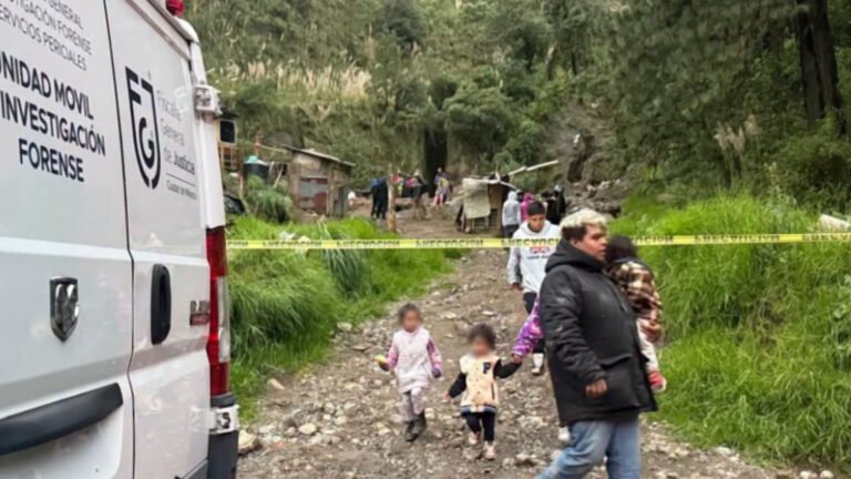 Deslave en Cuajimalpa deja un niño muerto y tres heridos tras intensa lluvia